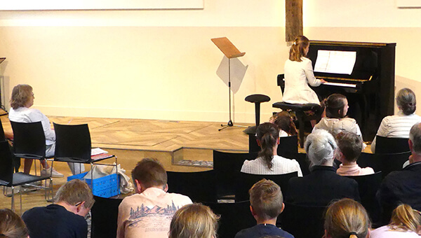 Leerlingen van Ria Tijman stralen tijdens muzikale dag