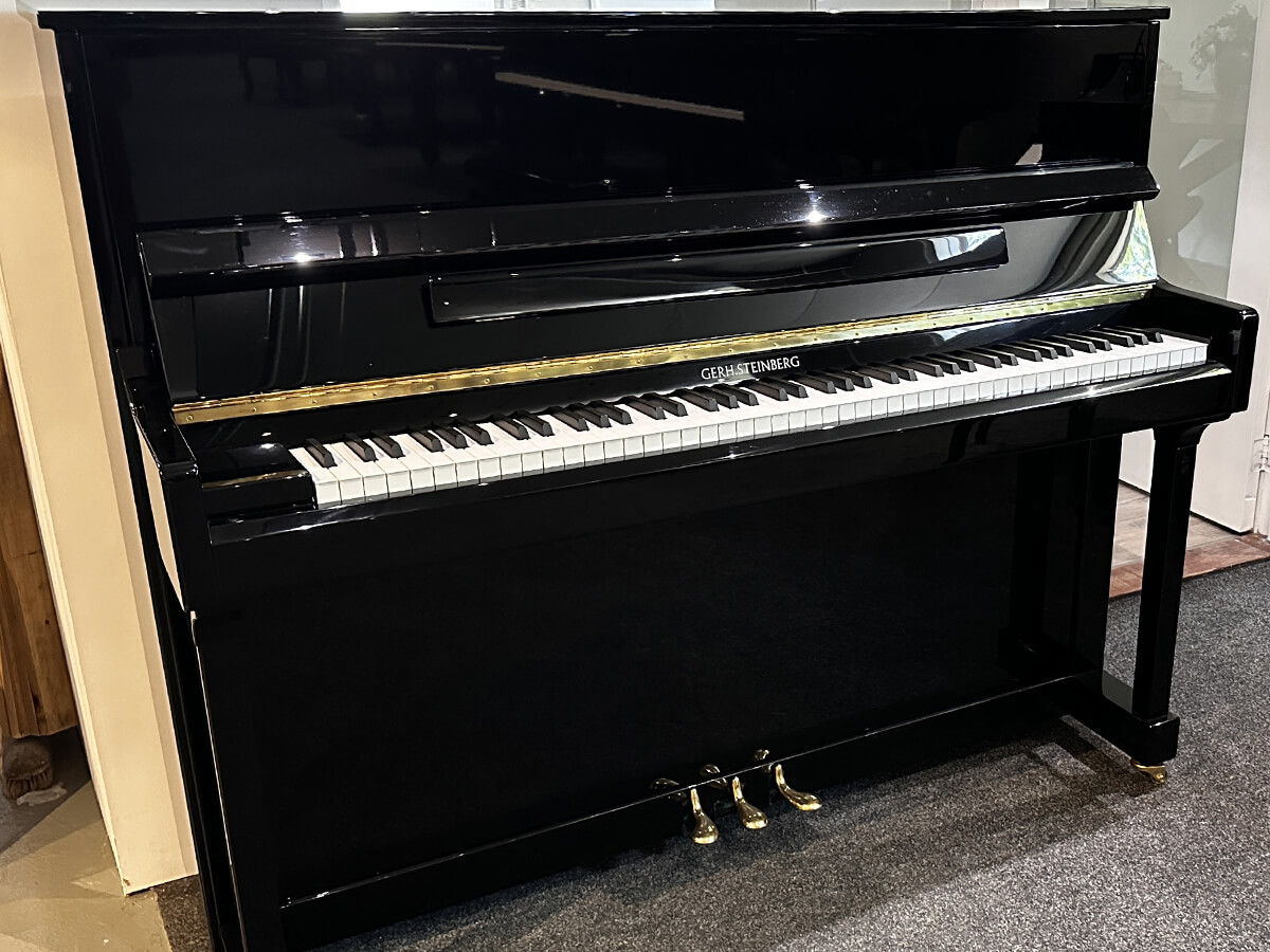 Diverse budget piano's