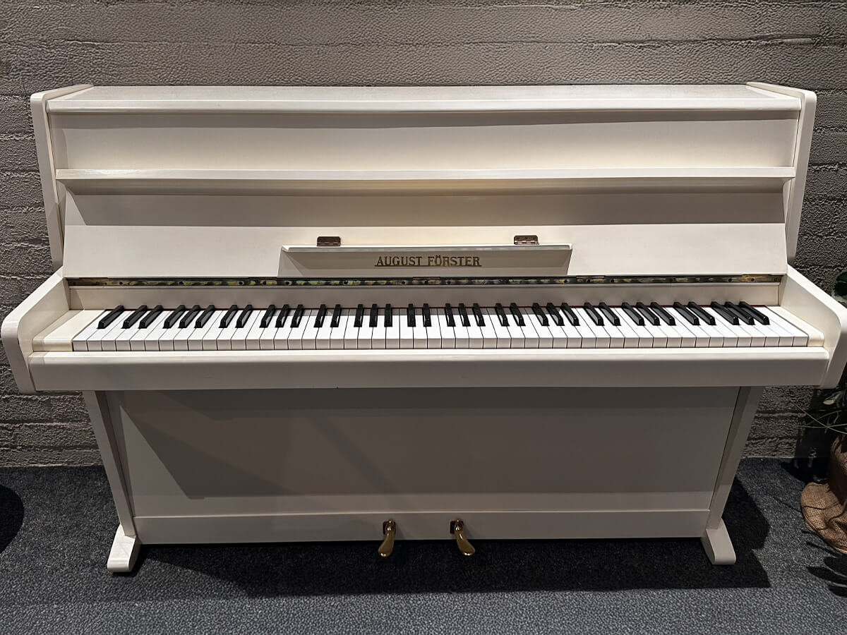 Diverse budget piano's