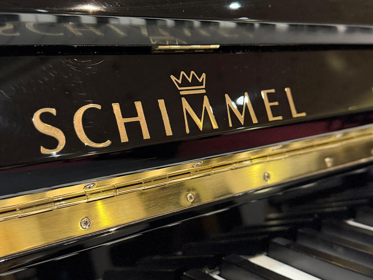 Schimmel 118T