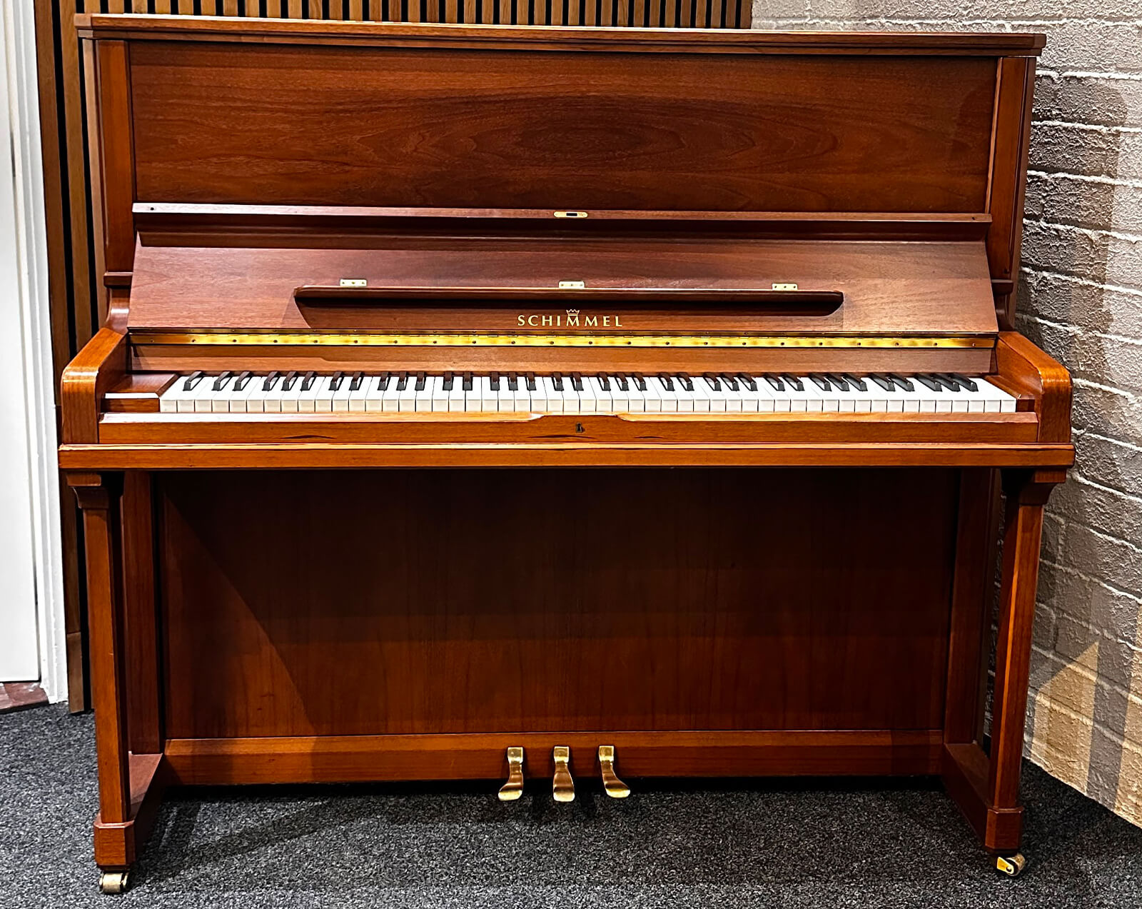 Schimmel 130